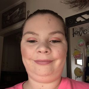 Meet your Posher, Connie